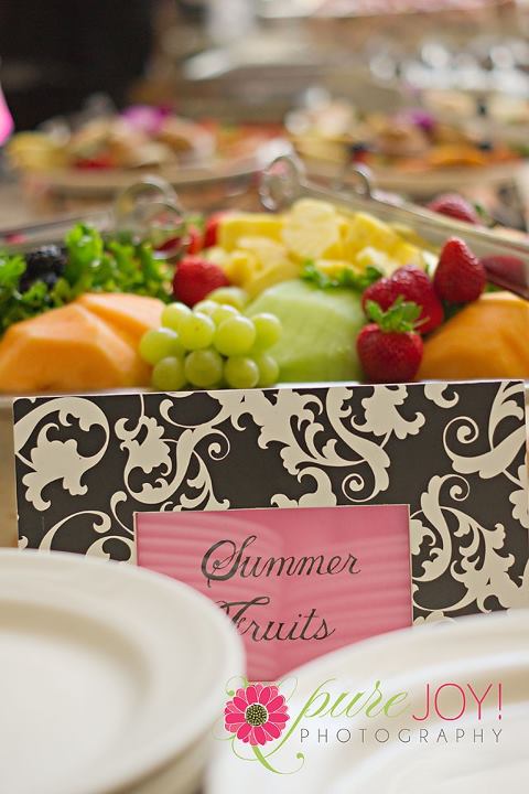 summer table fruits