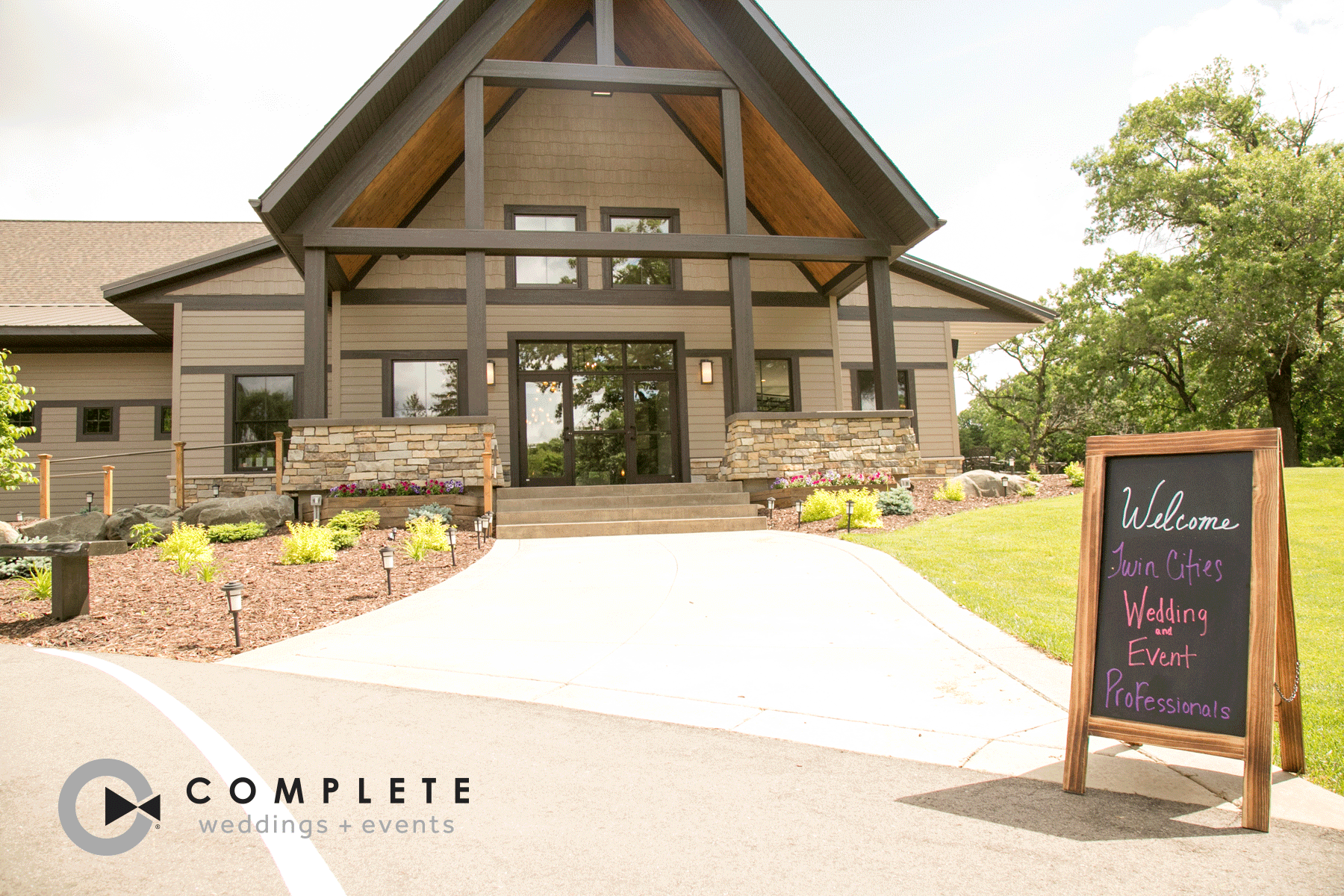 Twin Cities Wedding & Event Professionals – Est. 2009