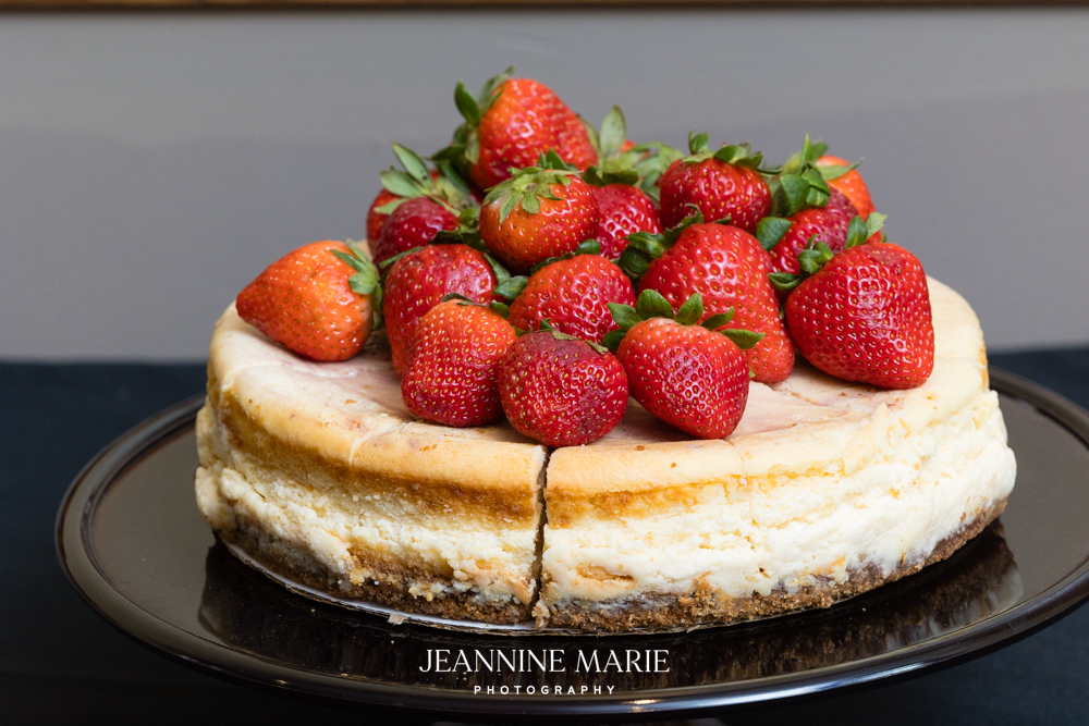 Cheesecake with fresh strawberries on top