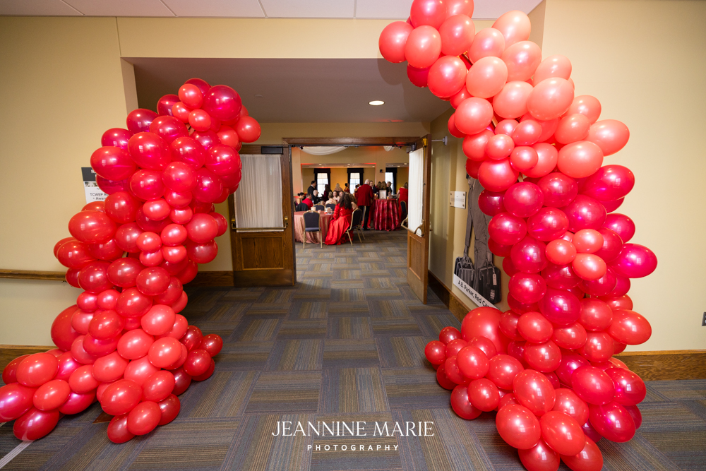 Red Balloon arches by Hana April INC
